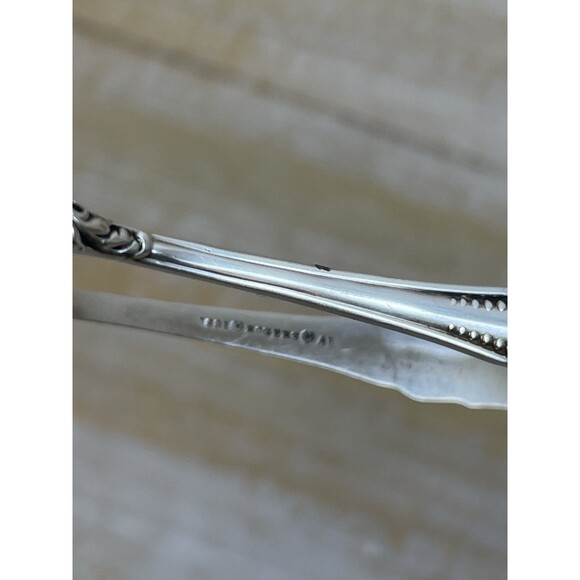 Silver Plate Sugar Tongs 1881 Rogers - Picture 7 of 8